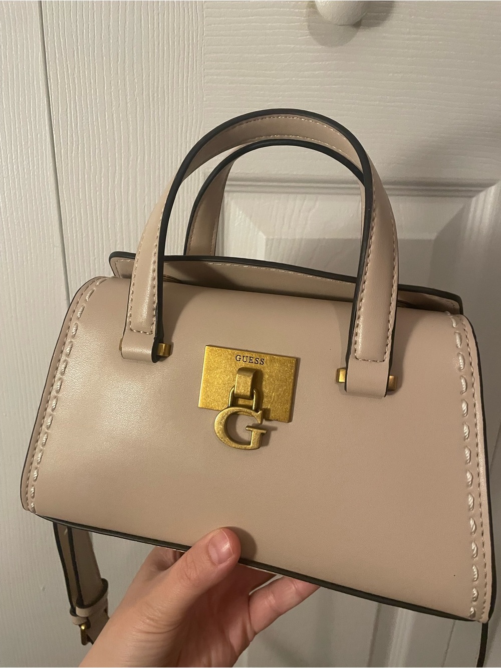 GUESS Mini Satchel 🆕 - Picture 4 of 16